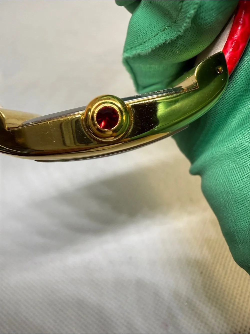 Joan Rivers Watch Classic Collections Red & Gold Size 7-8 Original Box. Working!